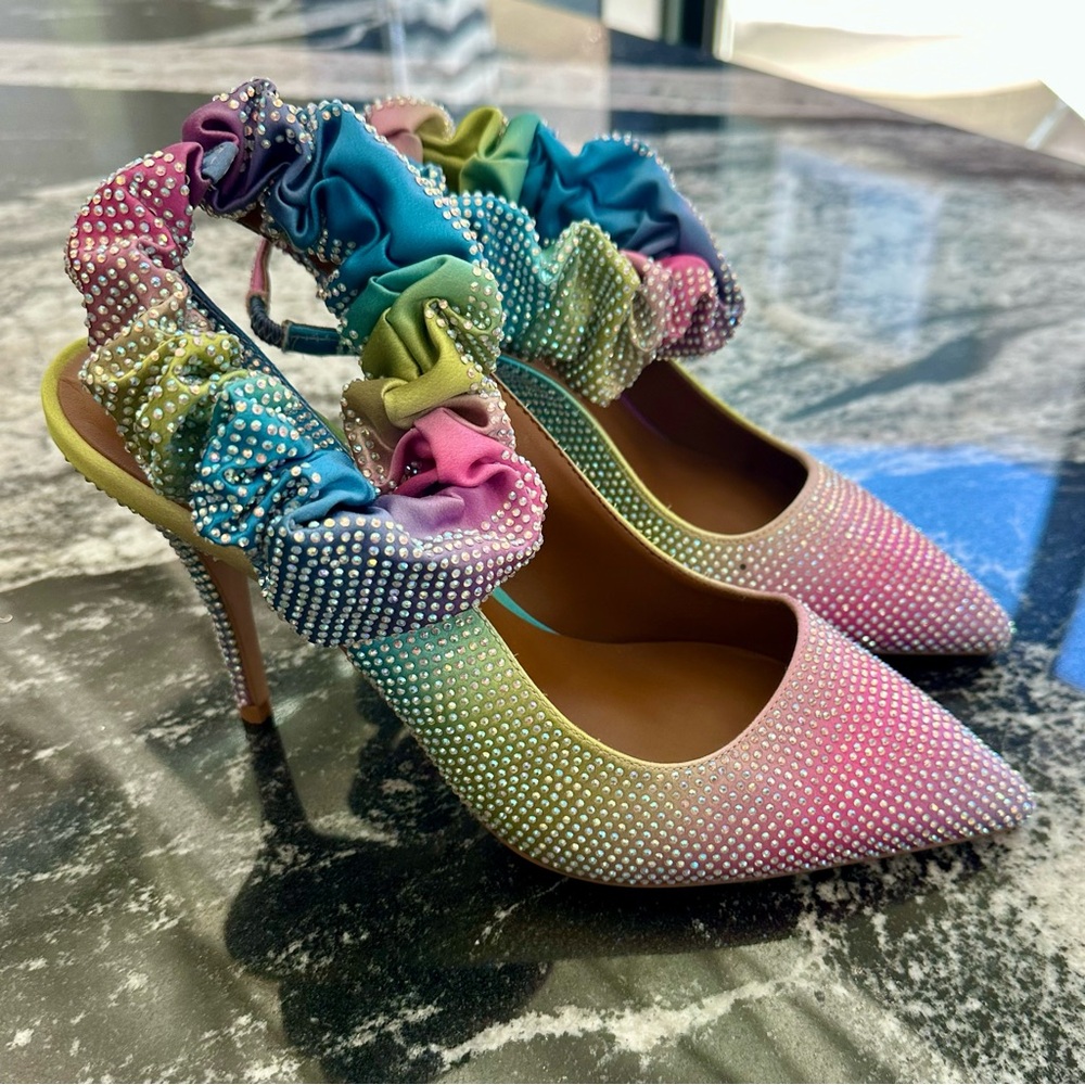 Kurt Geiger Rainbow Rhinestone Pumps 9 NWOT - Picture 3 of 7